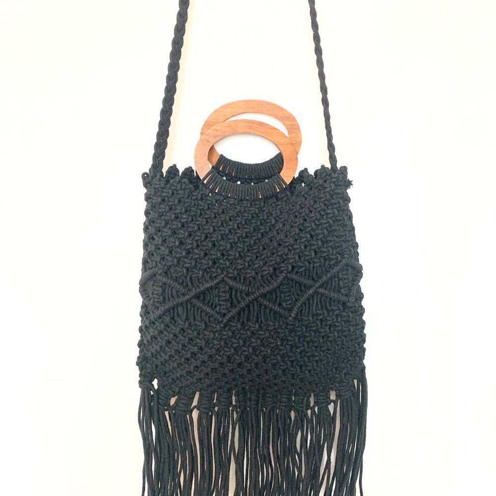 Danielle
Nicole Macrame Fringe Wood Handle Shoulder Purse